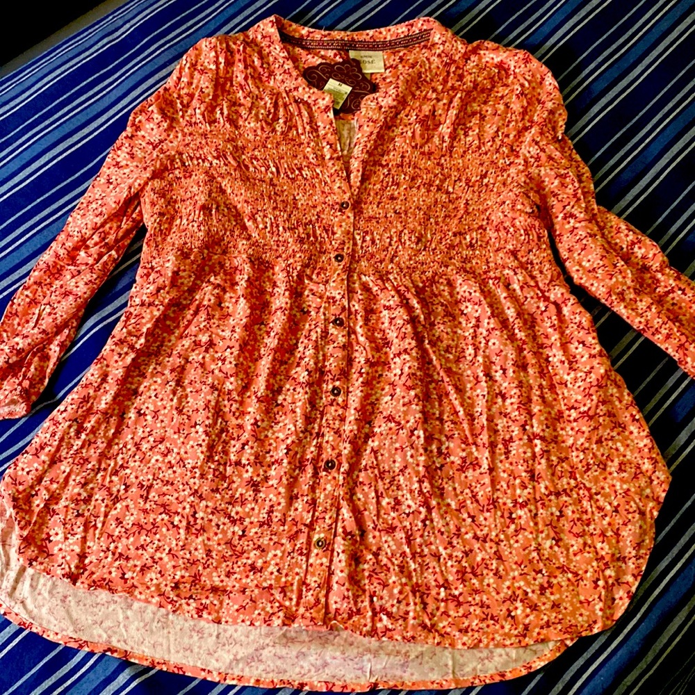Long sleeve Knox Rose light weight flowing top